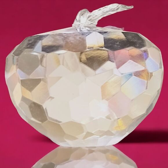 Paperweight  CRYSTAL/GLASS APPLE Faceted with  Stem/Leaf Handmade 1.5" - Picture 3 of 9